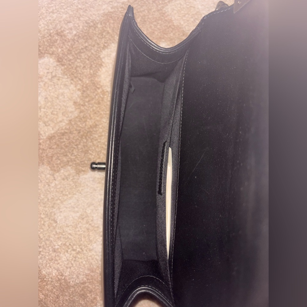 Chanel Medium boy Bag - Picture 16 of 16